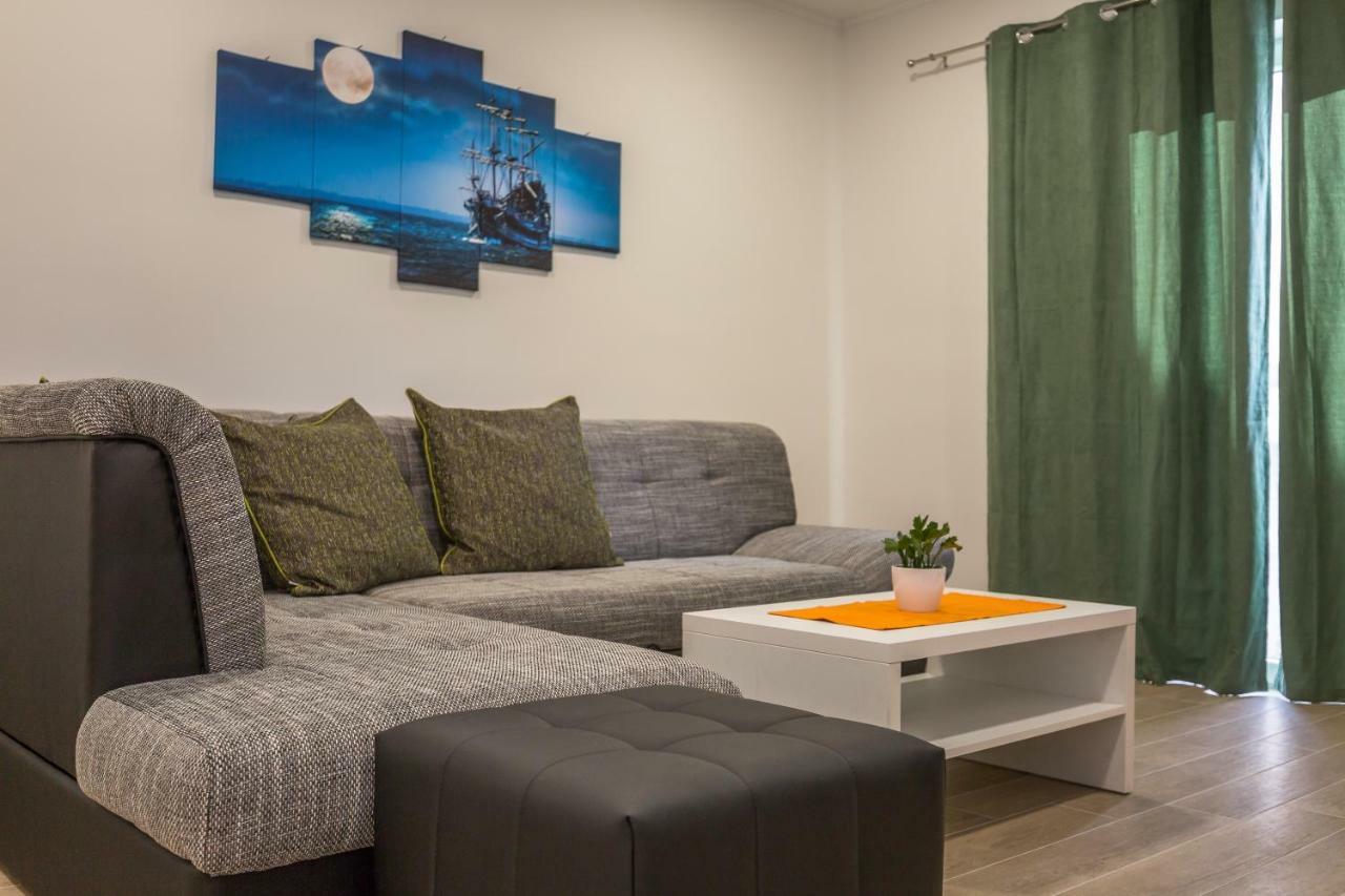 Apartamento Acoustic Makarska Exterior foto