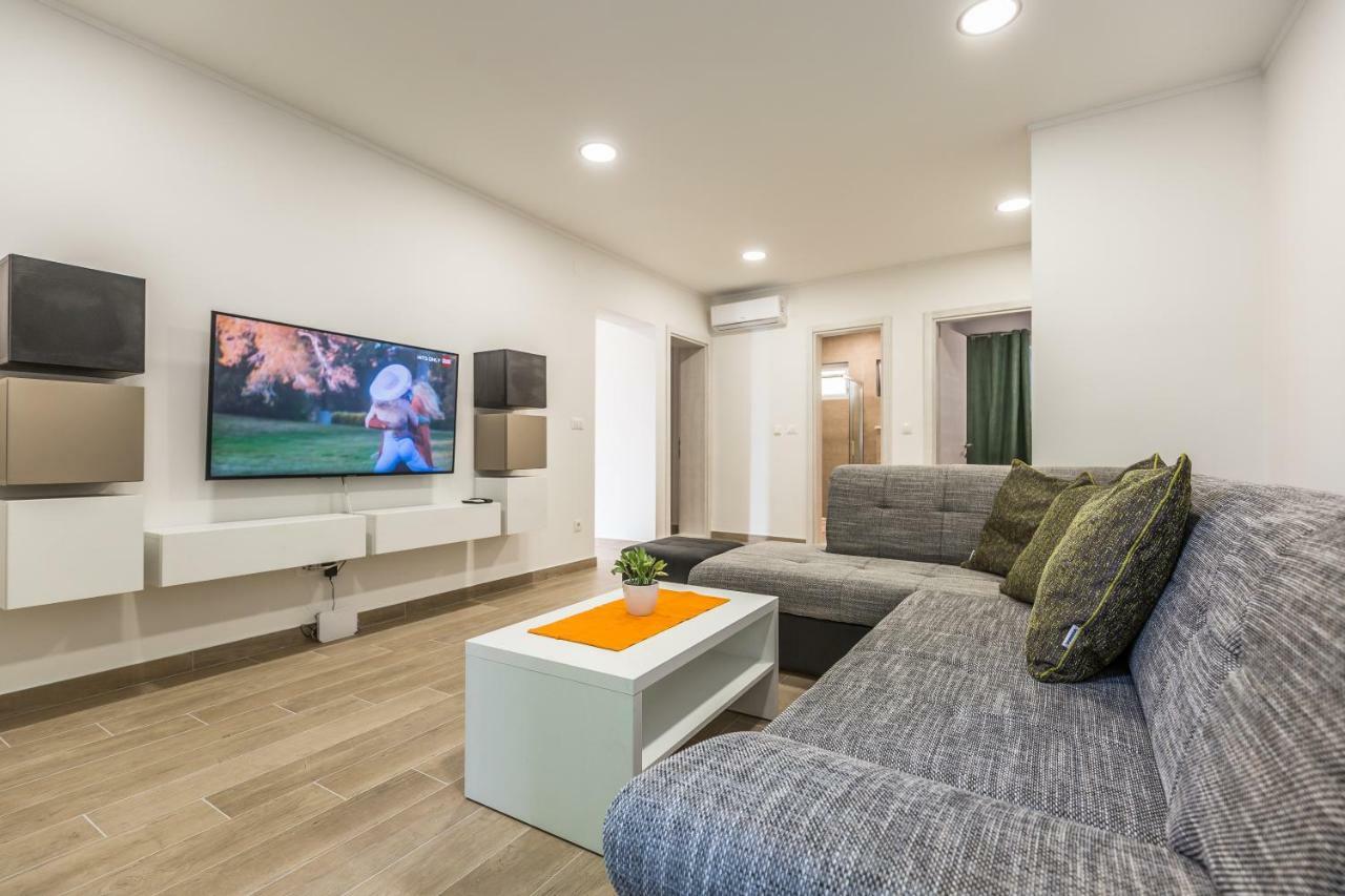 Apartamento Acoustic Makarska Exterior foto