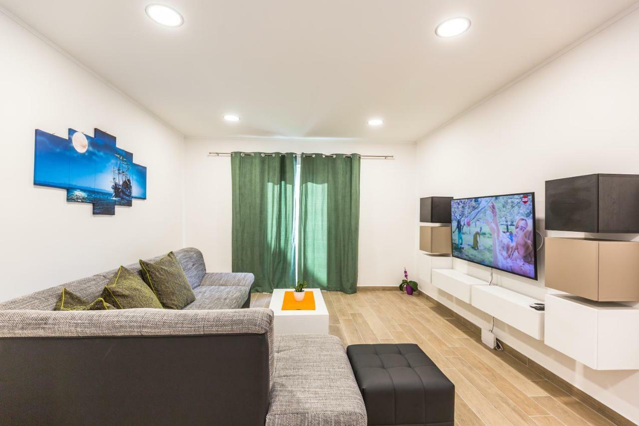 Apartamento Acoustic Makarska Exterior foto